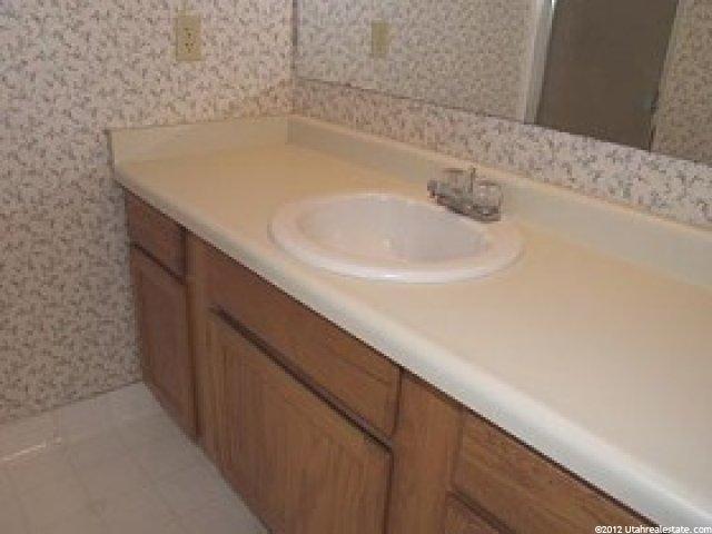 800 Gatewood Dr, Sandy, UT 84094 — photo 6
