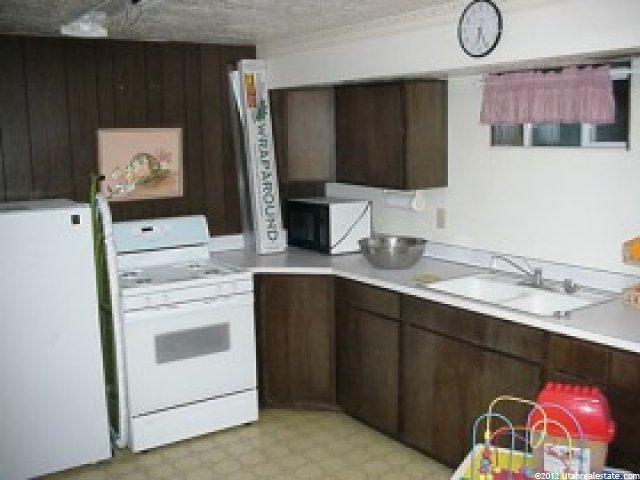 1219 Valhalla Dr, Clearfield, UT 84015 — photo 7