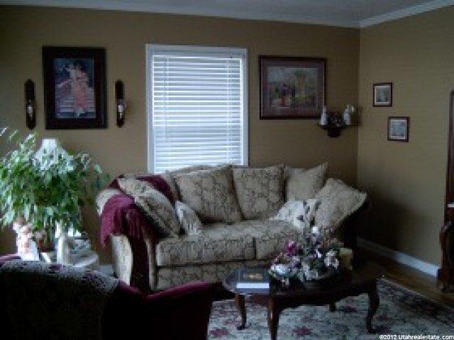 619 Darling St, Ogden, UT 84403 — photo 2