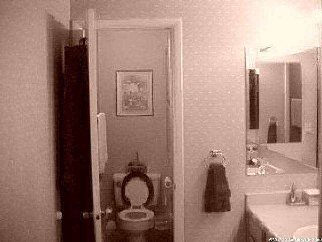 958 Cedar Terrace Dr, Sandy, UT 84094 — photo 4