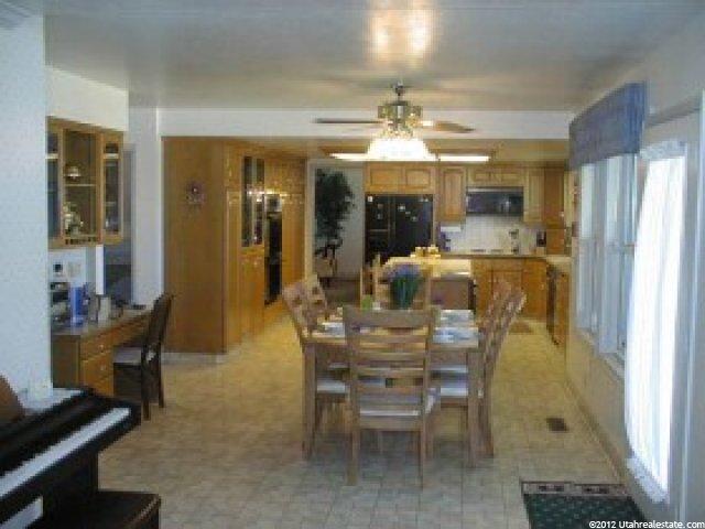 11588 Woodhampton Dr, Sandy, UT 84092 — photo 3