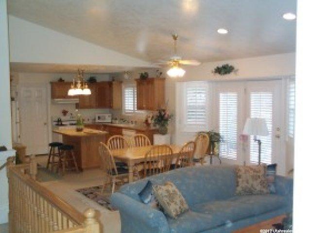 138 Buckingham Dr, Providence, UT 84332 — photo 2