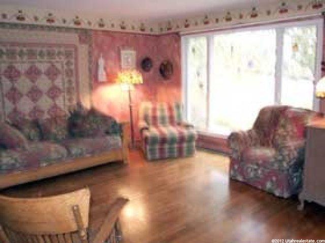 914 Lakeview Dr, Bountiful, UT 84010 — photo 2