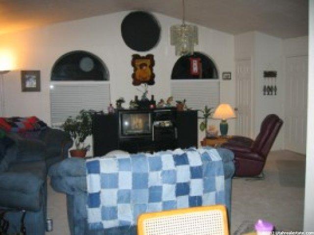 835 E Main St, Mt Pleasant, UT 84647 — photo 2