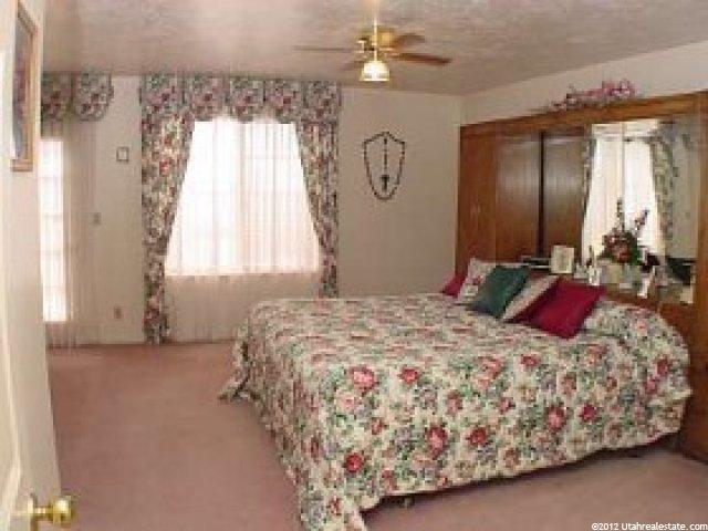 1361 Skyline Dr, Bountiful, UT 84010 — photo 6