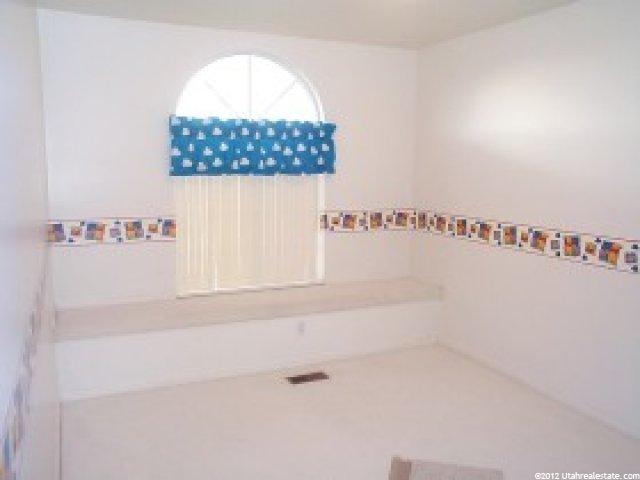 4194 S 2725 W, Roy, UT 84067 — photo 7