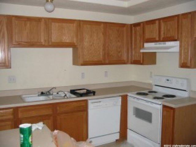 165 Flowerfield Dr, Draper, UT 84020 — photo 2