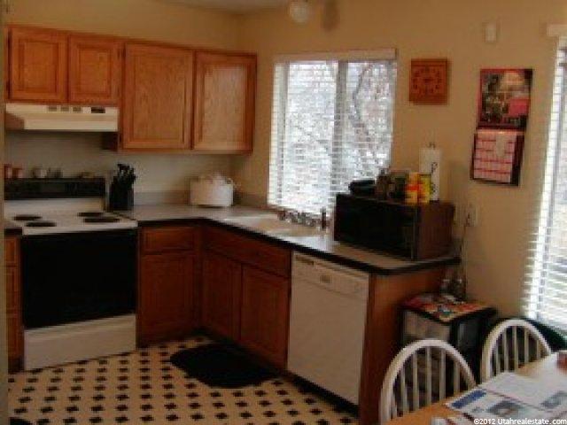 2022 N 600 W, Harrisville, UT 84414 — photo 3