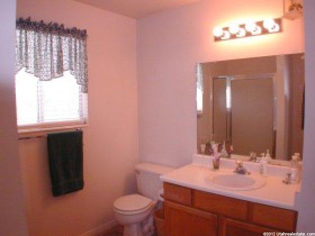 580 Lewis And Clark Dr, Centerville, UT 84014 — photo 8