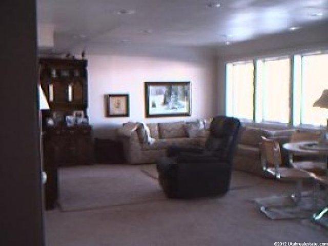 3066 Oakwood Dr, Bountiful, UT 84010 — photo 8