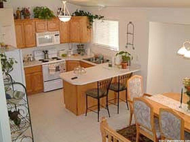 1014 Killarney Dr, Syracuse, UT 84075 — photo 2