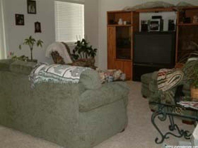 1014 Killarney Dr, Syracuse, UT 84075 — photo 4