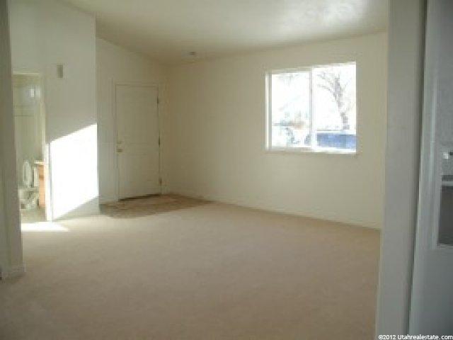 2808 Cyprus Ln, Magna, UT 84044 — photo 2