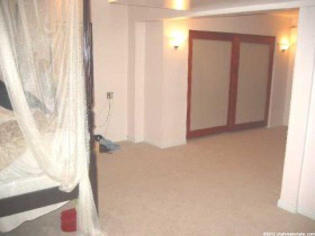 5207 Silvertip Dr, Kearns, UT 84118 — photo 5