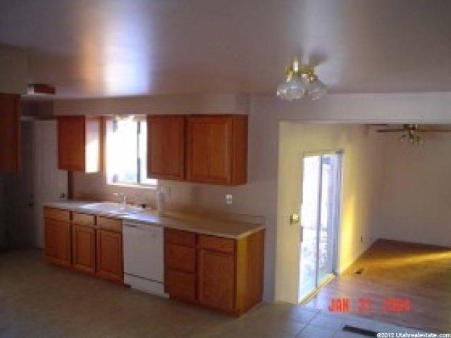5549 S 750 E, South Ogden, UT 84405 — photo 2
