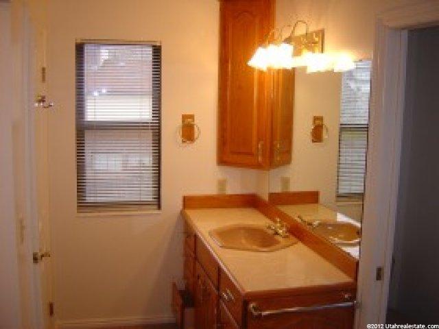 5865 S 1075 E, South Ogden, UT 84403 — photo 2