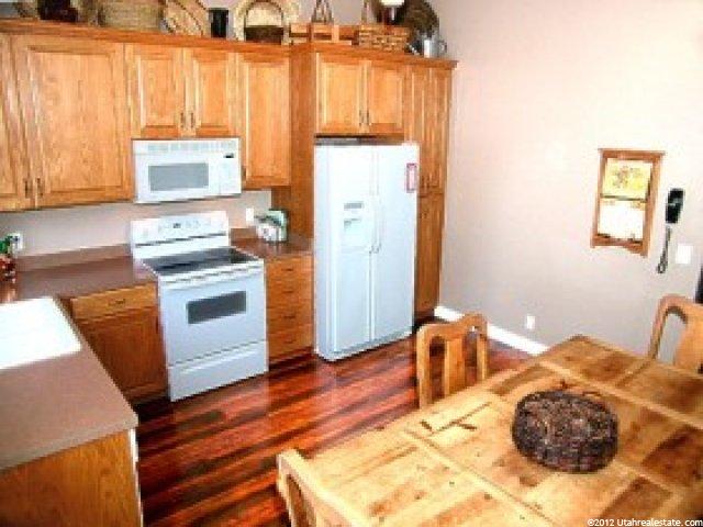 8134 S 805 E, Sandy, UT 84094 — photo 5