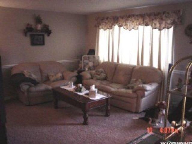 880 Amethyst St, Layton, UT 84041 — photo 2