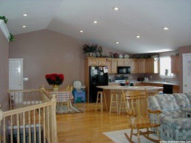 12134 Laurel Chase Dr, Riverton, UT 84065 — photo 2