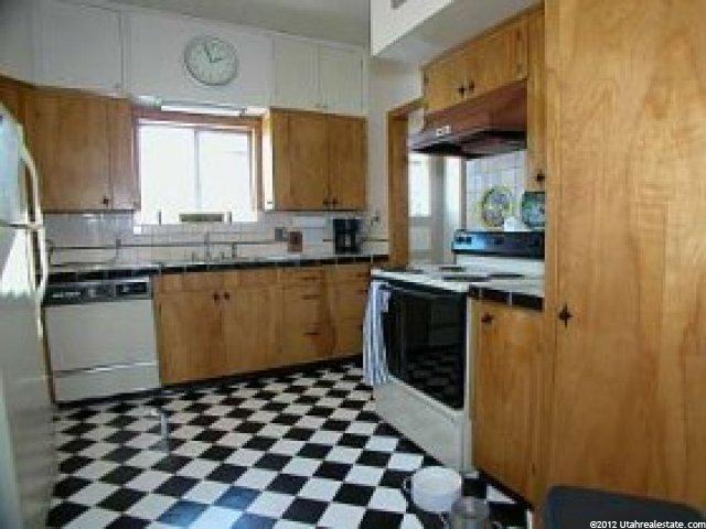 191 S 300 W, Logan, UT 84321 — photo 2