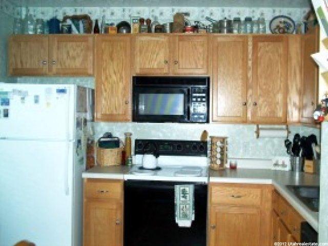 536 S 425 E, Clearfield, UT 84015 — photo 4