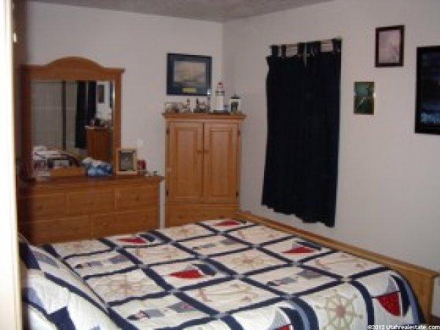 536 S 425 E, Clearfield, UT 84015 — photo 5