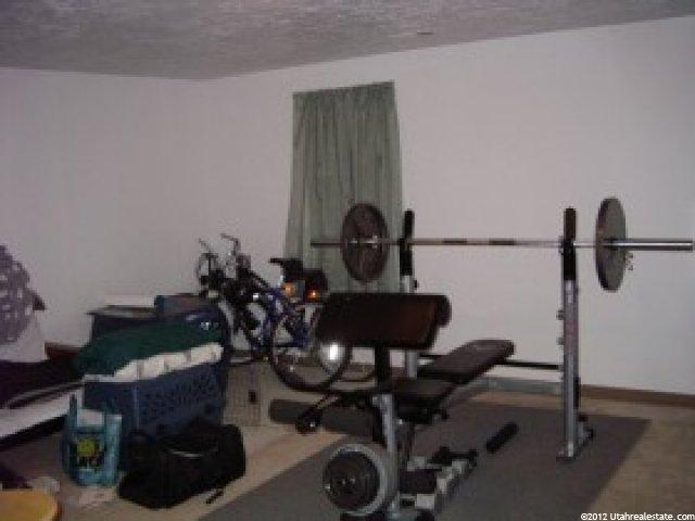 536 S 425 E, Clearfield, UT 84015 — photo 7
