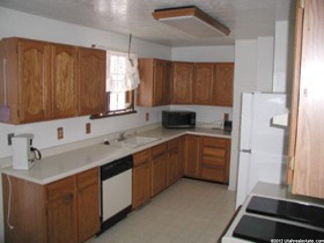 986 W 600 N, West Bountiful, UT 84087 — photo 5