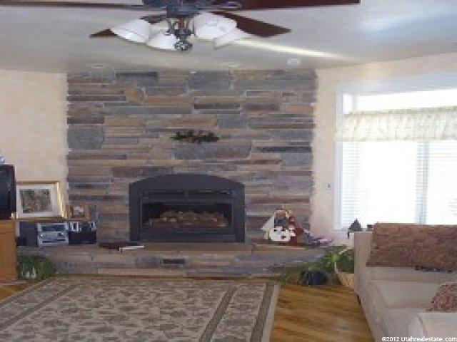 437 E 1700 N, Mona, UT 84645 — photo 2
