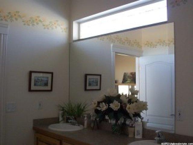 437 E 1700 N, Mona, UT 84645 — photo 3