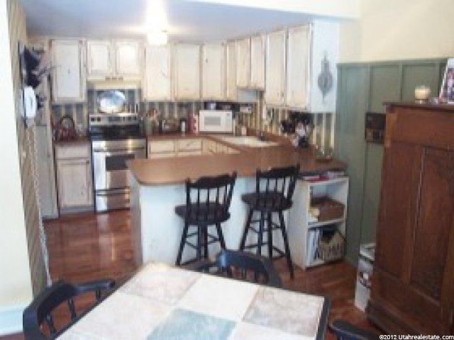 3077 Nordic Dr, Sandy, UT 84093 — photo 2