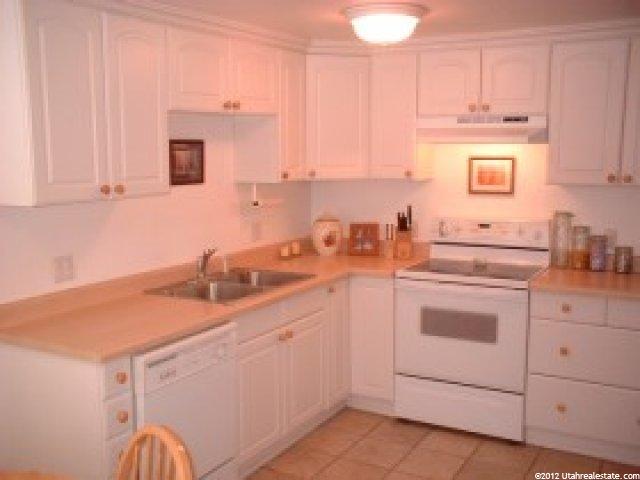 1206 N 250 W, Bountiful, UT 84010 — photo 4