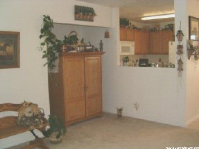 2037 N 2125 W, Clinton, UT 84015 — photo 4