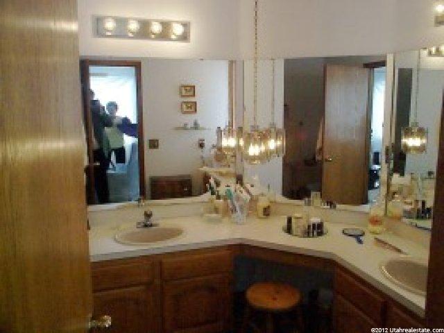 1637 E 2475 N, Layton, UT 84040 — photo 6