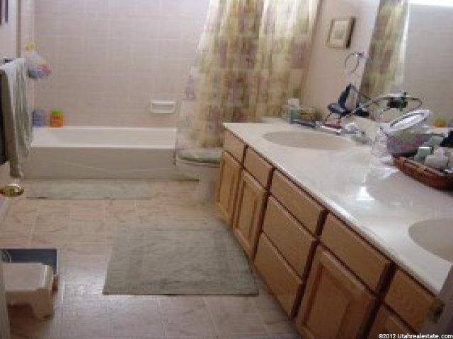 5515 S 4225 W, Roy, UT 84067 — photo 2