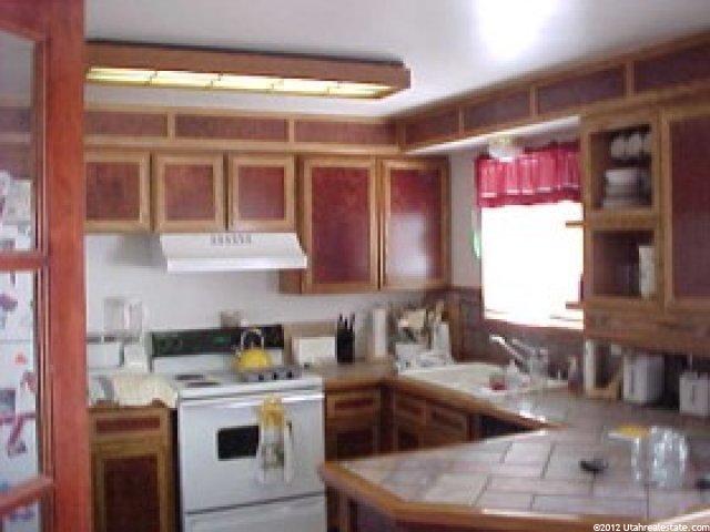 1321 N 150 W, Layton, UT 84041 — photo 2