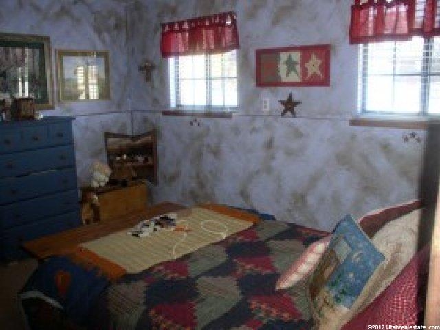 221 S 200 E, Midway, UT 84049 — photo 7