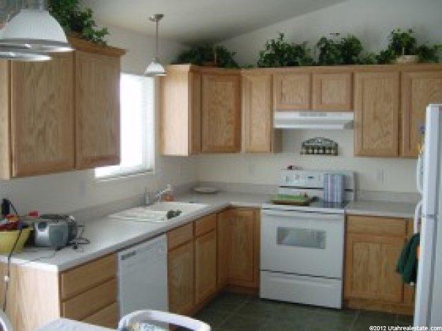 210 Thomas Ct, Logan, UT 84321 — photo 2