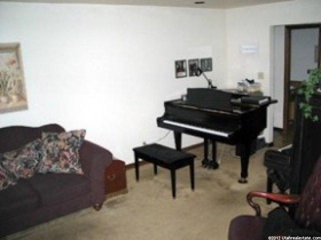 215 London Rd, Centerville, UT 84014 — photo 3