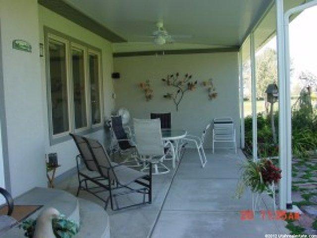 400 Jenny Ln, Pleasant View, UT 84414 — photo 2
