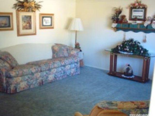 563 W 1060 N, Clearfield, UT 84015 — photo 3