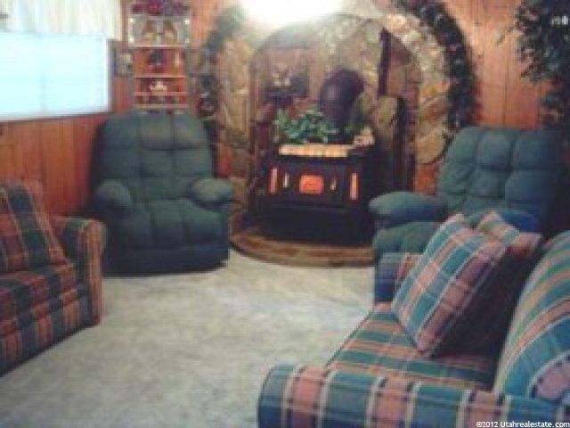 563 W 1060 N, Clearfield, UT 84015 — photo 5