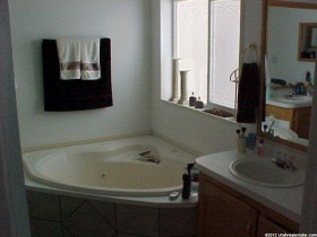 587 E 1700 N, Mona, UT 84645 — photo 5