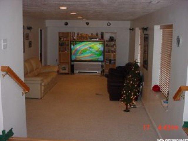 882 W 4100 S, Riverdale, UT 84405 — photo 2