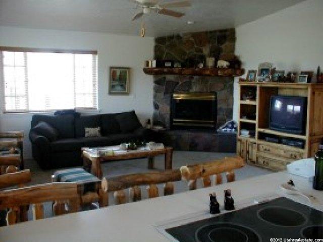425 Rainbow Ln, Midway, UT 84049 — photo 2