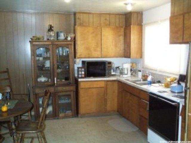 81 S 400 W, Preston, ID 83263 — photo 2