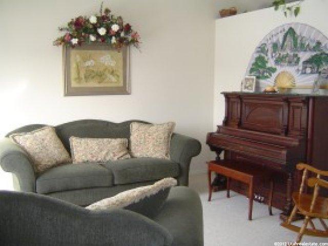 534 N 400 E, Springville, UT 84663 — photo 2