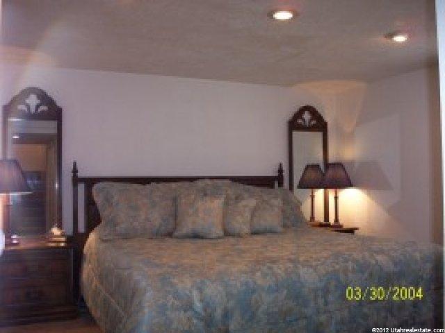 8860 S 60 E, Sandy, UT 84070 — photo 4