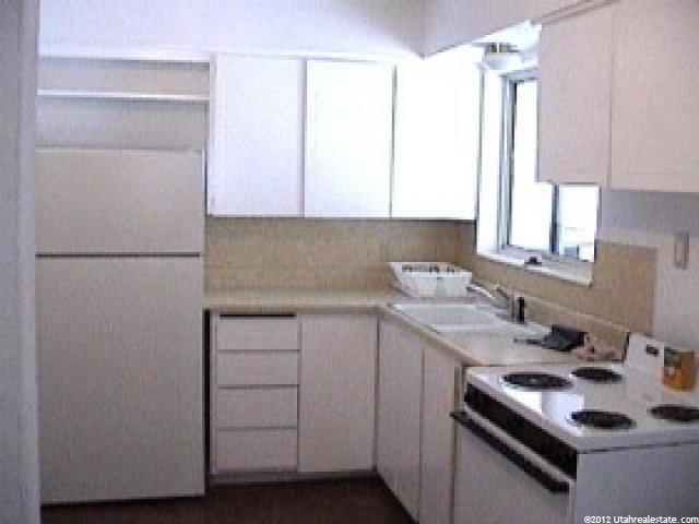 386 Alta View Dr, Midvale, UT 84047 — photo 2