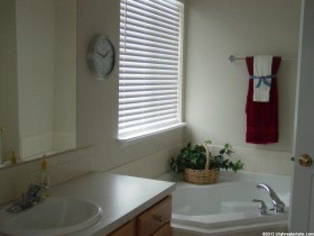 850 W 3050 S, Syracuse, UT 84075 — photo 8